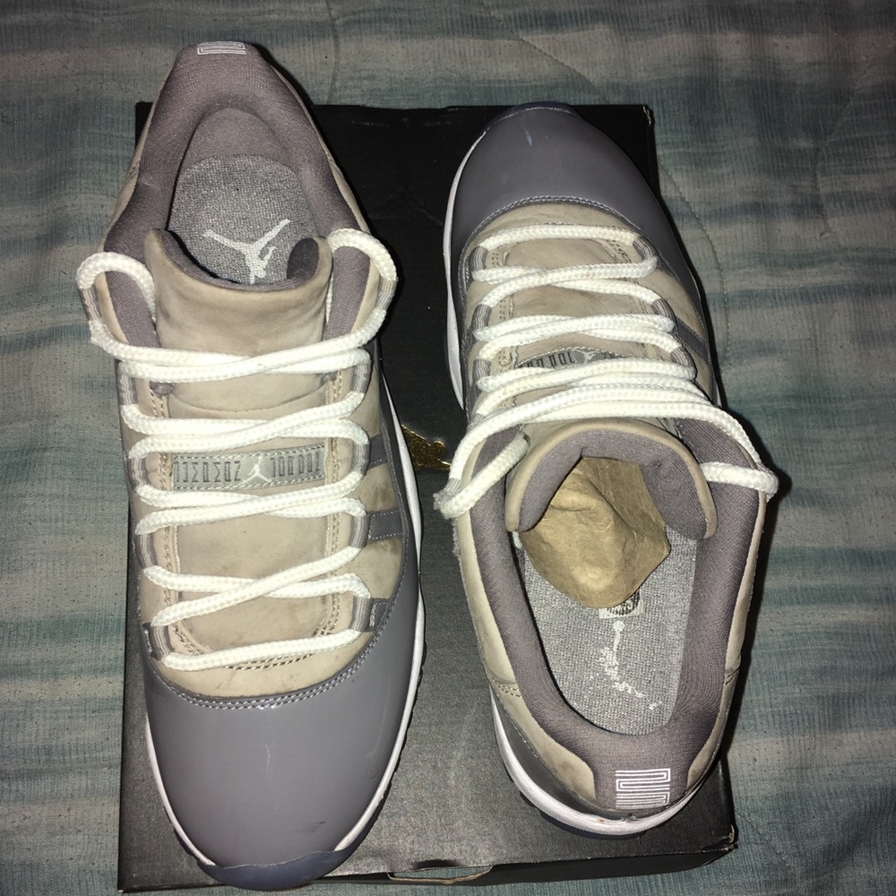 Jordan 11’s Low Cool Greys 🐰